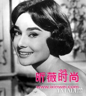 奥黛丽赫本短发：奥黛丽赫本短发清纯可爱