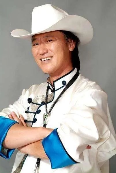 有没有什么好听的中文歌？请告诉我一下，谢谢？