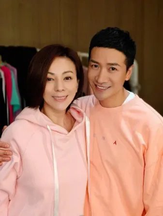 张庭与王琳何晟敏同框，他们三人的状态如何？