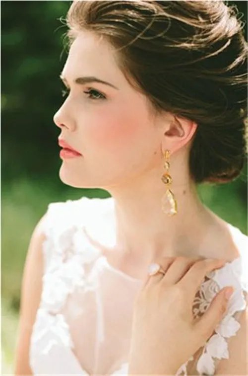 沈阳新娘化妆师哪家好 2017新娘化妆师推荐