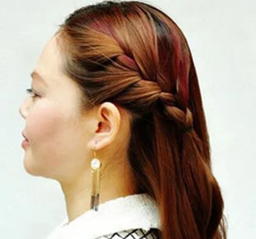 婚礼妈妈发型盘头图解 婚礼妈妈盘发教程介绍