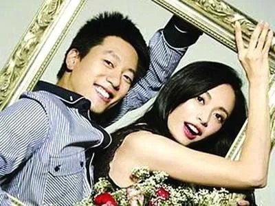 凌潇肃和姚晨为什么离婚