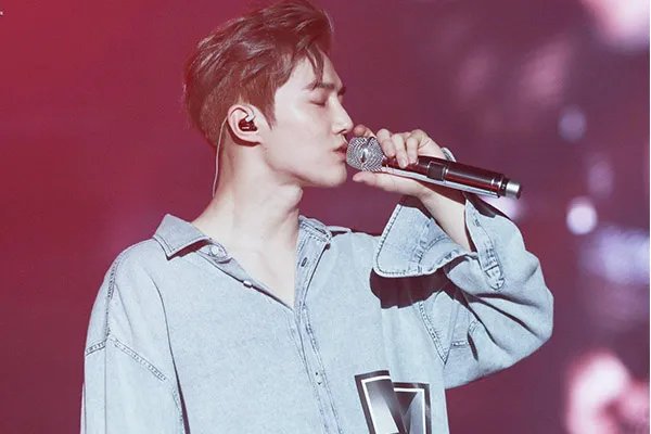 exo九人全球人气排名 吴世勋第三，小绵羊张艺兴登顶