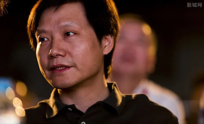 雷军发布会爆粗口 雷军为什么要爆粗口