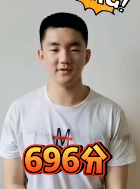 高考696分学霸想当兵，他的单科成绩都是多少分？