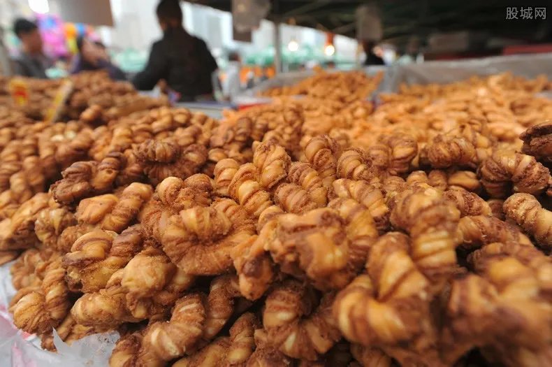 只吃垃圾食品致失明 垃圾食品危害究竟有多大？