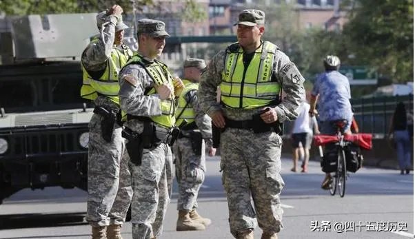 美国确诊人数从前天的35000直降到26000,是真的吗?