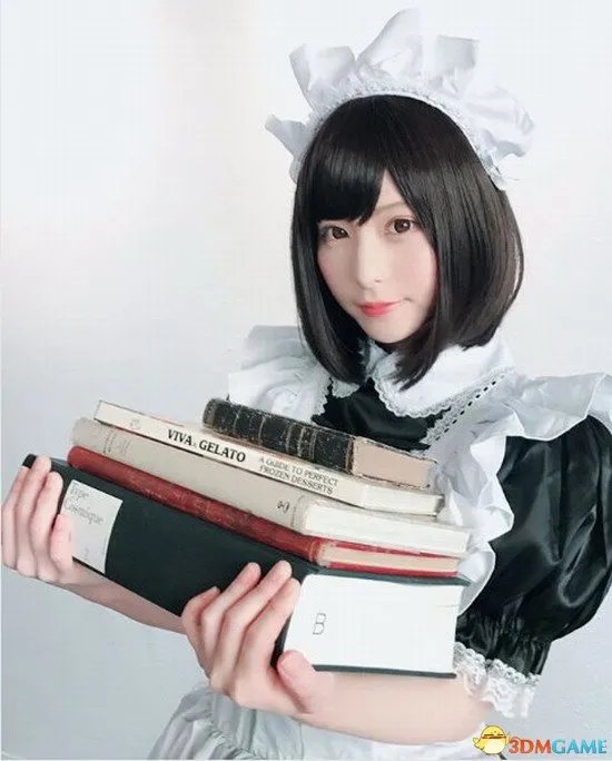 日本女仆之日大波美女晒女仆照 黑丝白丝满屏福利