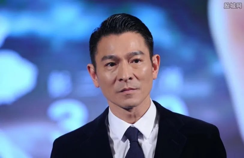 陈少霞和刘德华有什么恩怨 亲密合照关系解冻