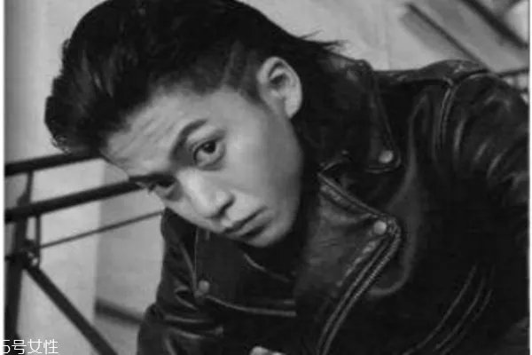 男生长发发型有哪些 男生留长发有几种发型