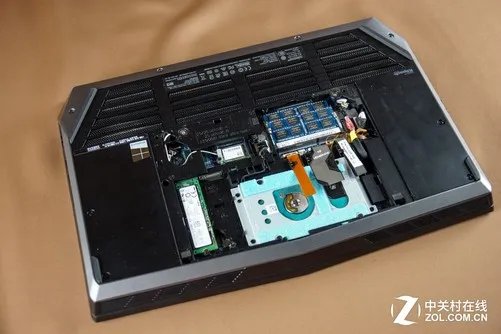 《拆本办》探秘ALIENWARE 15内部世界