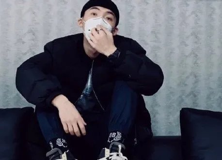 辛巴的第一任妻子是谁