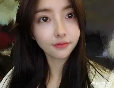 王思聪前女友豆得儿现身《快乐大本营》，为何分手后豆得儿颜值下降的如此之快？