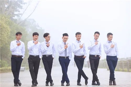 伴郎服租赁价格贵吗 服装由谁买合适