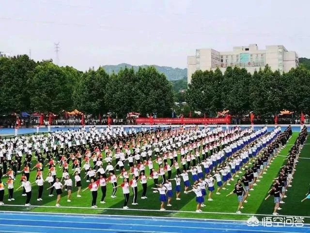 湖北师范学院怎么样？要不要去复读？