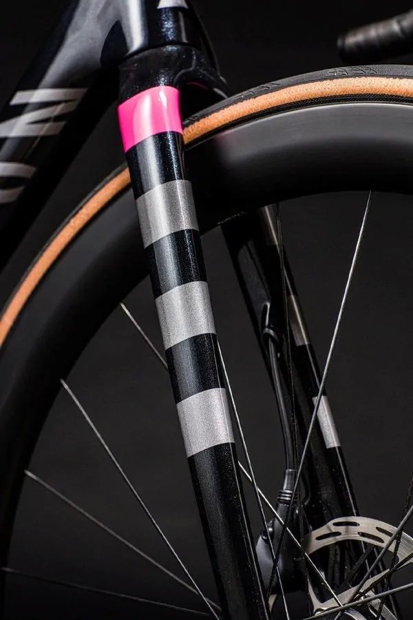 Rapha x Canyon 打造“单车界超级跑车” Ultimate CF SL 8 Disc RCC