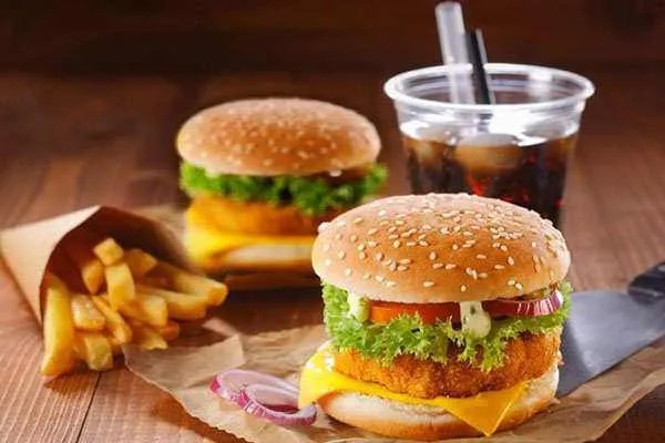 加盟一家麦当劳需要投资多少钱？