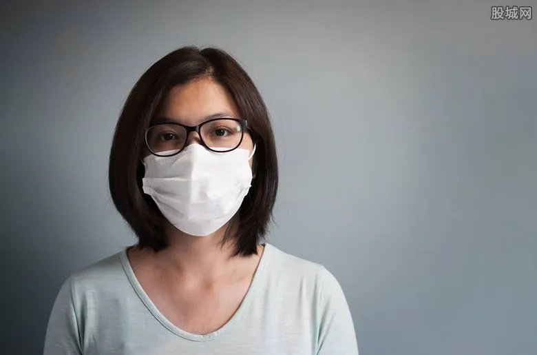 美国新冠肺炎超710万例 死亡人数突破20万