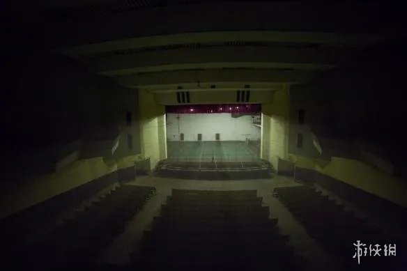 全国首家真人版《绝地求生》来了 赢了真的有鸡吃！