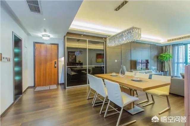 现代简约风格软装饰品有什么搭配技巧？