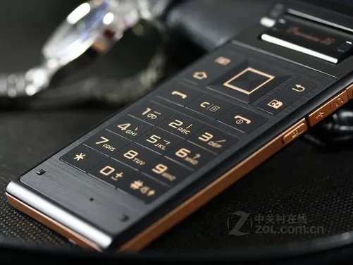 按键依旧不死 八款实体键盘智能机推荐