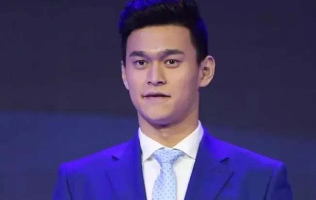 孙杨在《吐槽大会》上霸气喊话霍顿的行为，如何看待？