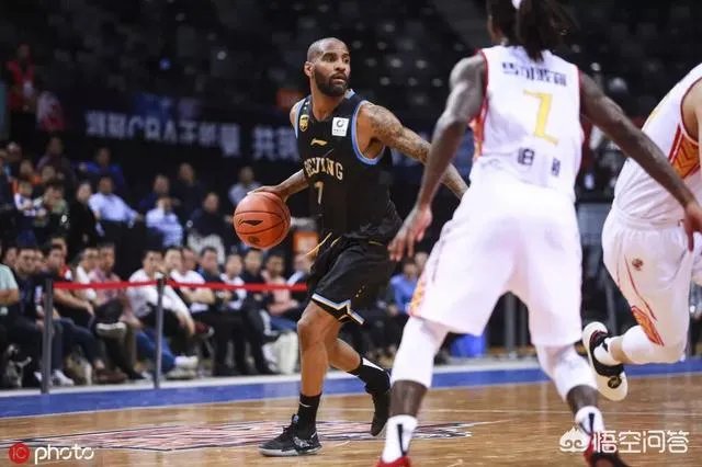 CBA季后赛首轮次场结束，广东和江苏、北京和深圳的战况如何？他们稳进季后赛了吗？