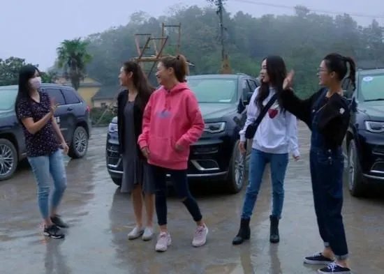 吴尊老婆不愿意在公众面前曝光,真的是因为长的丑吗?