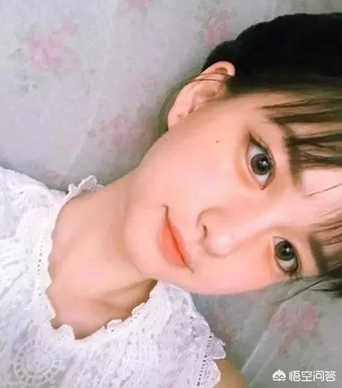 欧阳娜娜与Susan苏同框，网红和明星的差别大吗？