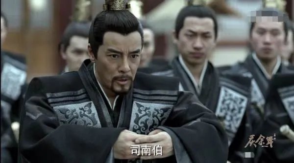 《鹤唳华亭》到底比《庆余年》差在哪里？