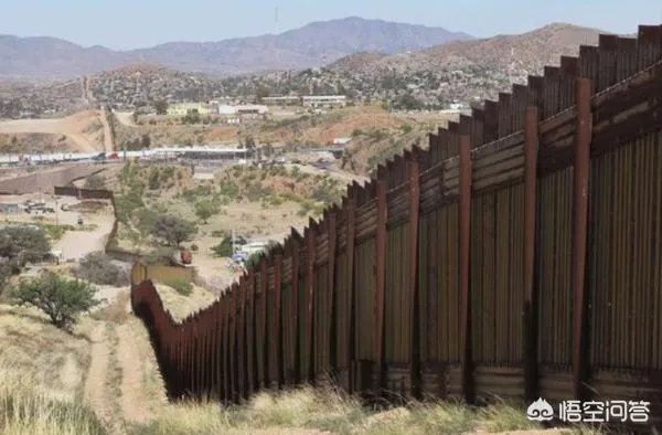 美墨围墙只需6亿美元，特朗普却要50亿美元，并以“停摆”政府威胁国会，这是怎么回事？