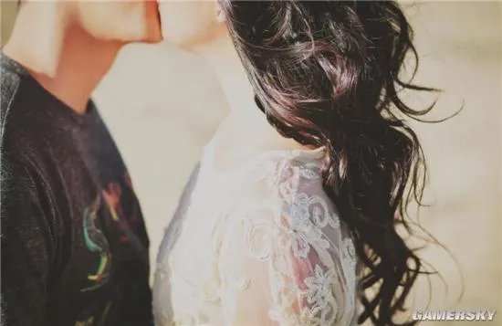 泰国文化部禁止拍摄吻戏:通过特效和调整镜头解决