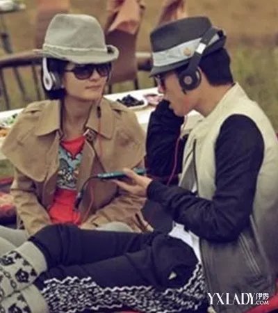 歌曲第一夫人张杰谢娜演唱甜蜜对唱获得观众好评