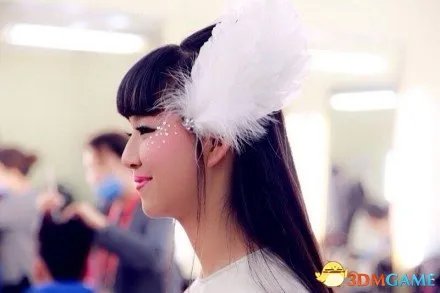 小彩旗被封新生代女神 后台照片与生活照曝光