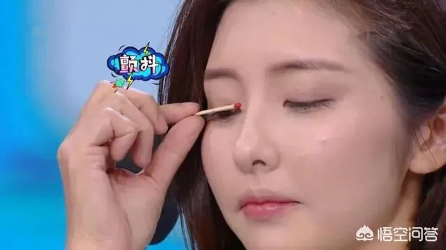 王思聪前女友豆得儿现身《快乐大本营》，为何分手后豆得儿颜值下降的如此之快？