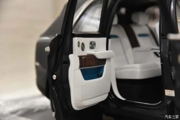 一个汽车模型比买辆高尔夫还贵？劳斯莱斯的了解一下