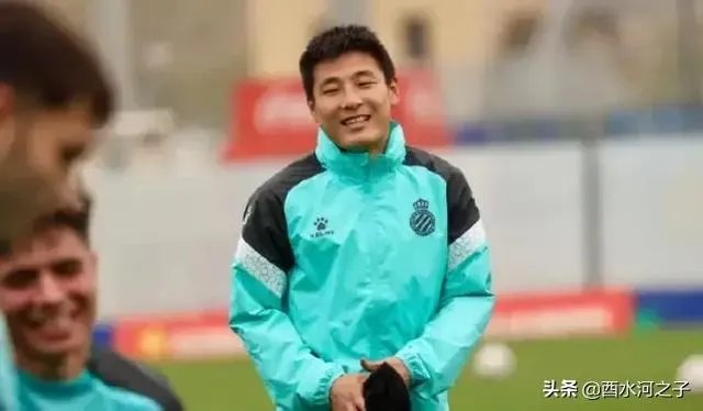 武磊90分钟登场未触球便已结束，如此留洋意义何在？