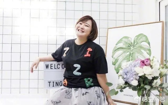 贾玲当年为什么会改行？她究竟是个怎样的人？