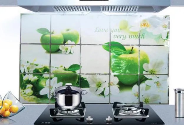 厨房防油贴纸怎么贴