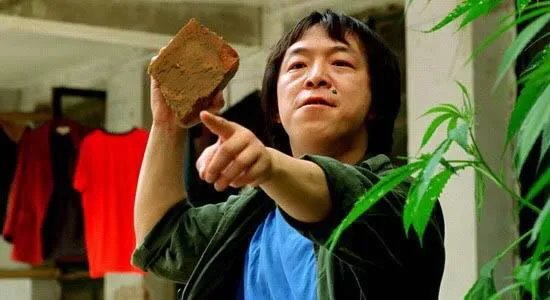 如何评价黄渤在上海国际电影节上获奖时说总是演喜剧是没有出息的?