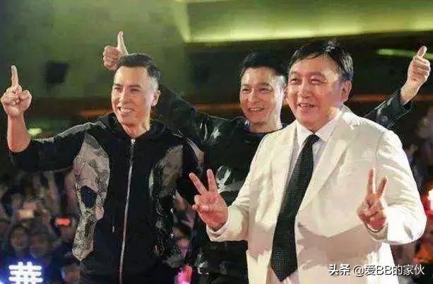 王晶导演说93年后周星驰的电影都星爷导演的，这个是真实的吗？