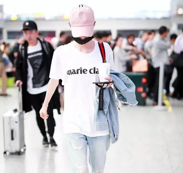 素颜女神王丽坤为什么能迷倒林更新？