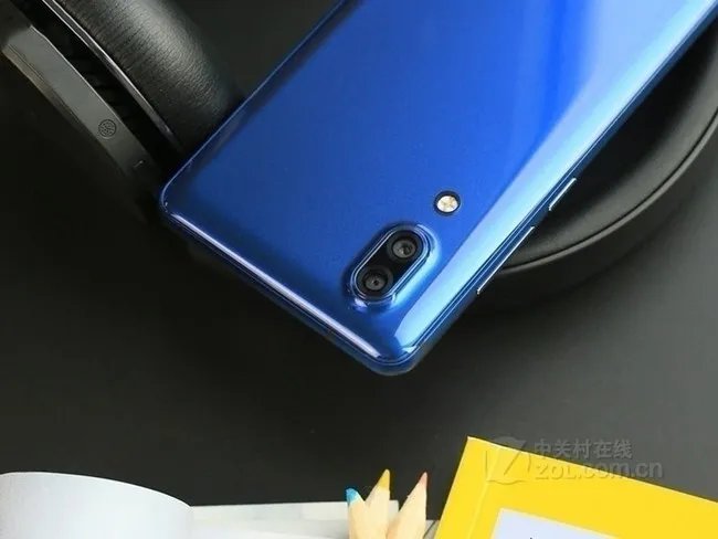 SHARP 夏普 AQUOS S2 晶耀黑 +64G拍照清晰 京东能良数码旗舰店1999元销售中