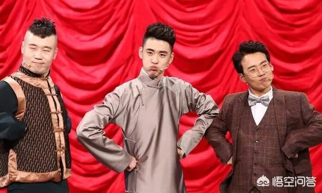 因唱小曲成“德云一哥”，不到半年反超岳云鹏，张云雷为何能火？