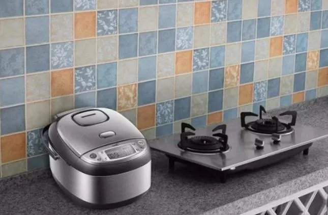 厨房防油贴纸怎么贴