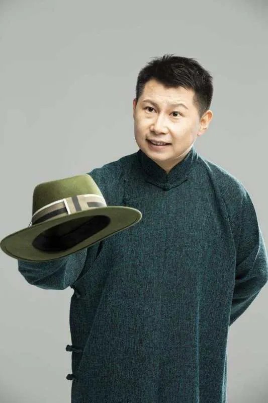 曾是郭德纲最爱徒弟的何云伟，为何出走后不断给德云社泼脏水？