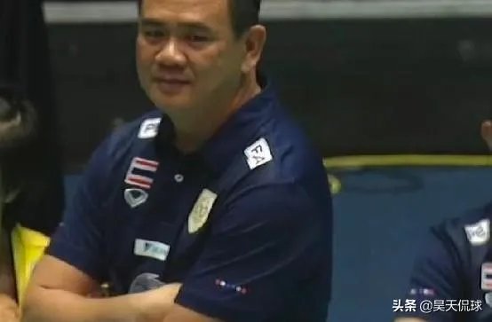 战胜中国女排之后，泰国女排教练达奈一脸平静的样子，显得并不兴奋，这是怎么一回事？
