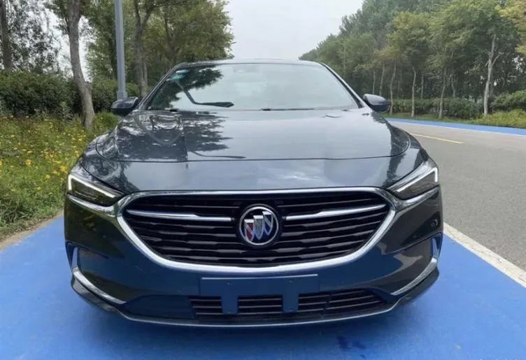 为了家人提君越，比凯美瑞更实在，你们说我买对了吗？