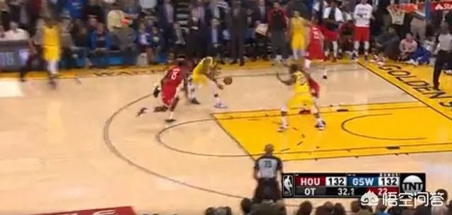 火勇裁判报告官宣，杜兰特界外救球是因哈登先犯规，火箭绝杀三分未提及，你怎么看？