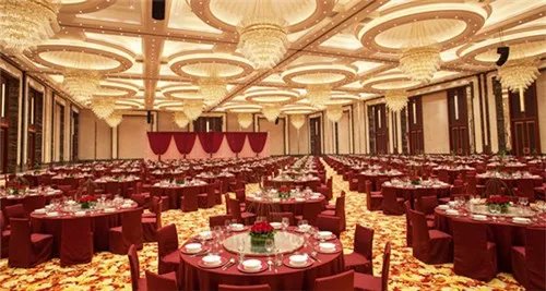 武汉婚宴酒店大全  武汉婚宴酒店价格贵吗